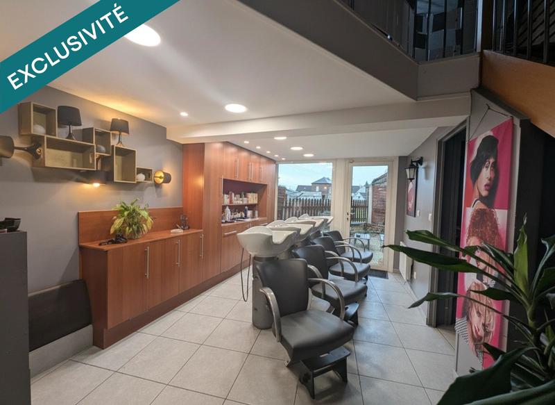 Local commercial - 135 m² - 4 pièces