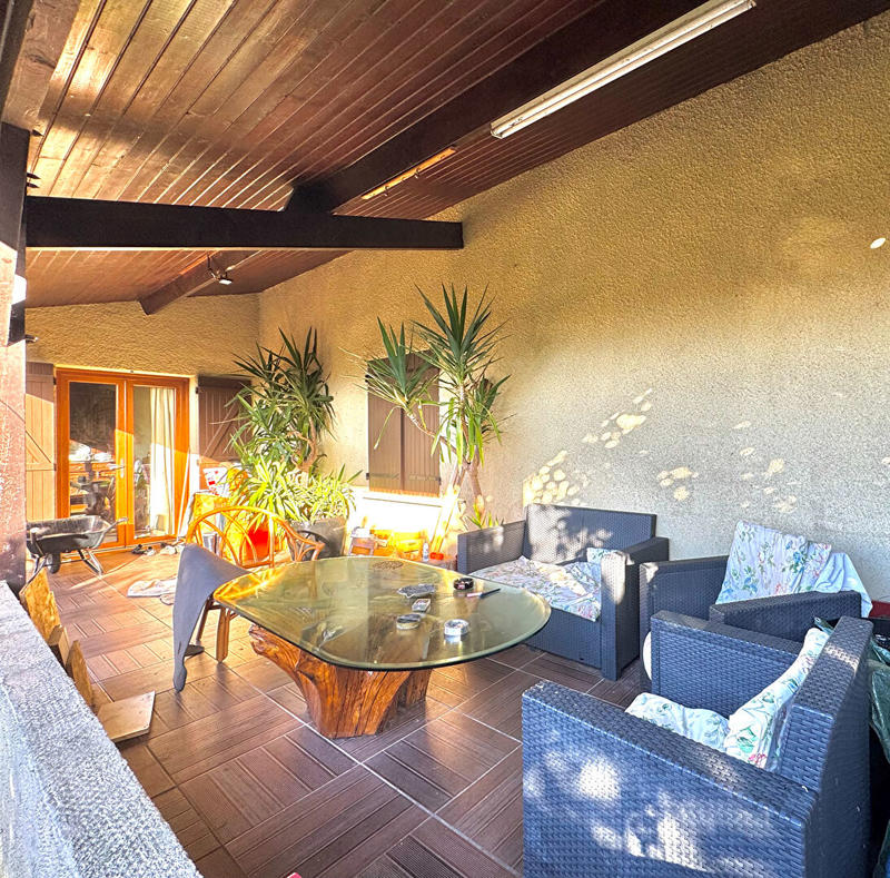 Maison - 190 m² - 9 pièces