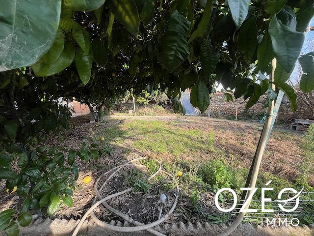 Maison - 230 m² - 6 pièces