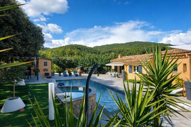 Villa - 161 m² - 5 pièces