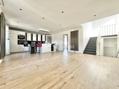 Appartement - 92 m² - 4 pièces