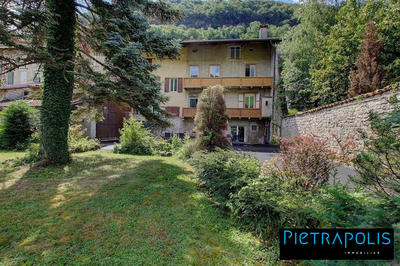 Maison ancienne - 405 m² - 12 pièces