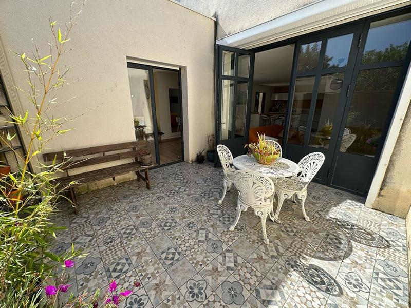 Villa - 186 m² - 8 pièces