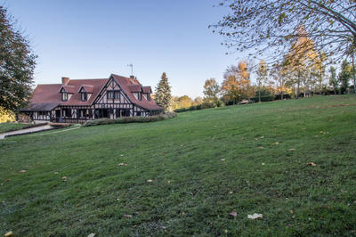 Propriété - 293 m² - 5 pièces