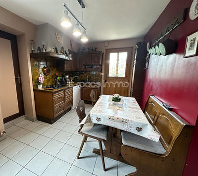 Maison - 142 m² - 7 pièces