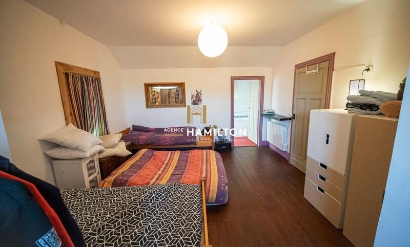 Maison de village - 225 m² - 10 pièces