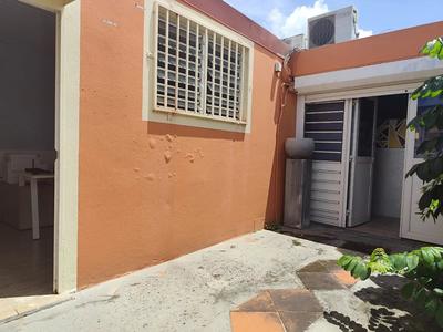 Magasins - 58 m² - 4 pièces