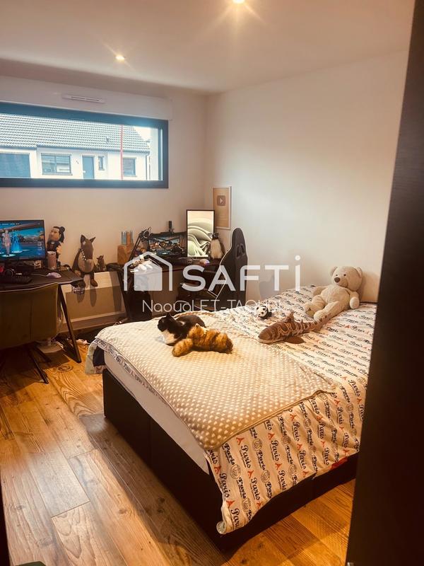 Maison - 100 m² - 4 pièces