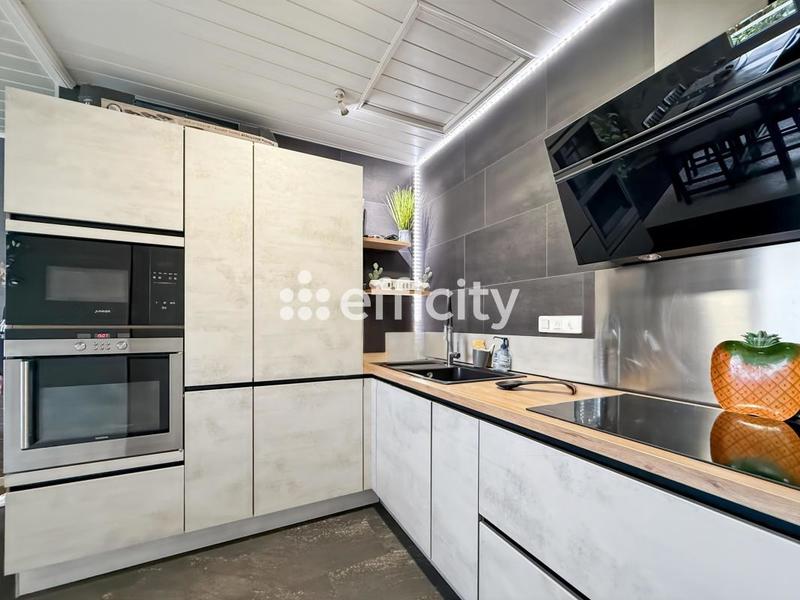 Pavillon - 104 m² - 4 pièces