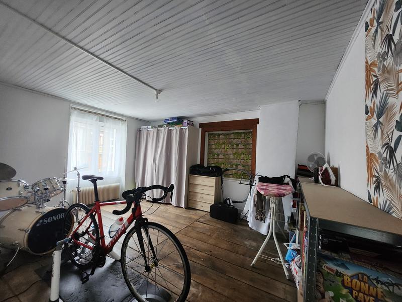 Maison - 143 m² - 6 pièces