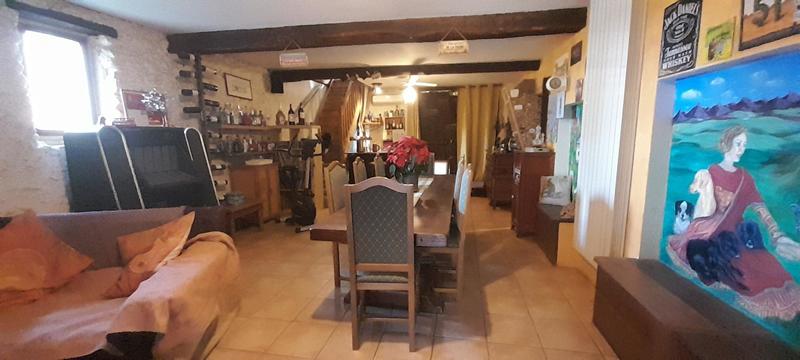 Maison - 255 m² - 10 pièces