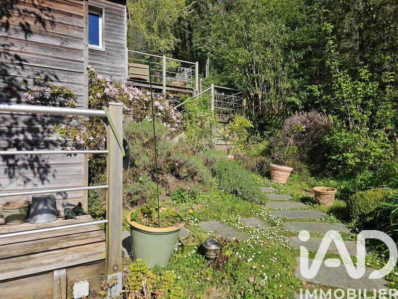 Maison - 156 m² - 7 pièces