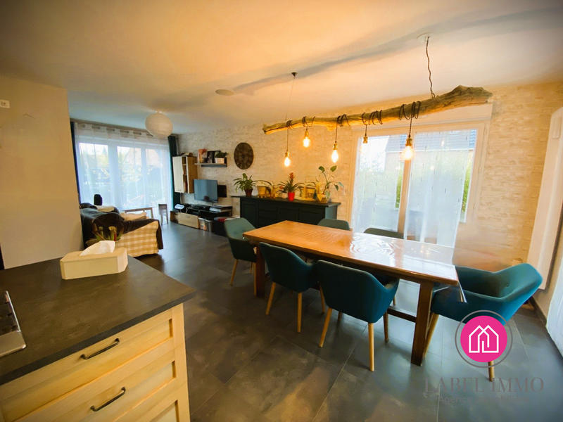 Maison - 97 m² - 5 pièces