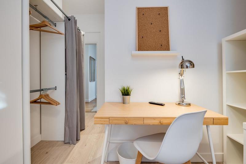 Maison - 241 m² - 12 pièces