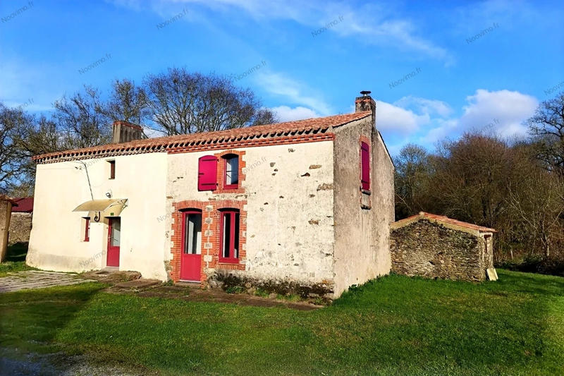 Maison en pierre - 90 m² - 3 pièces