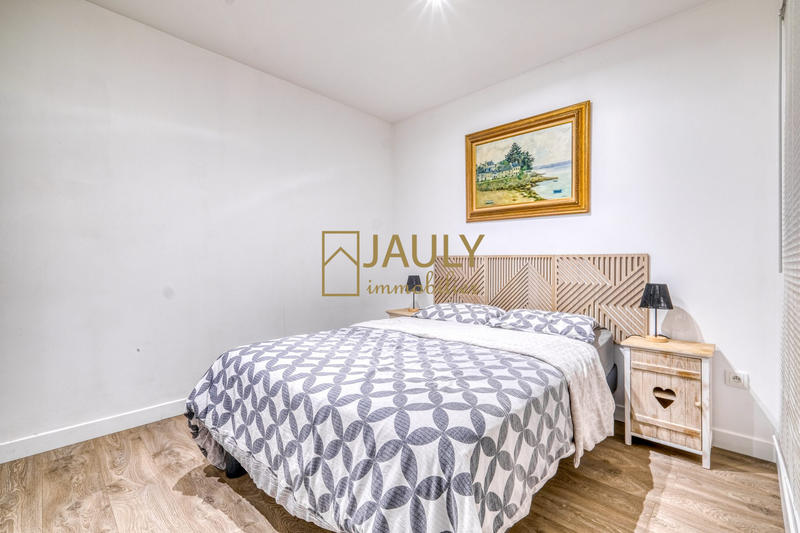 Maison contemporaine - 328 m² - 8 pièces