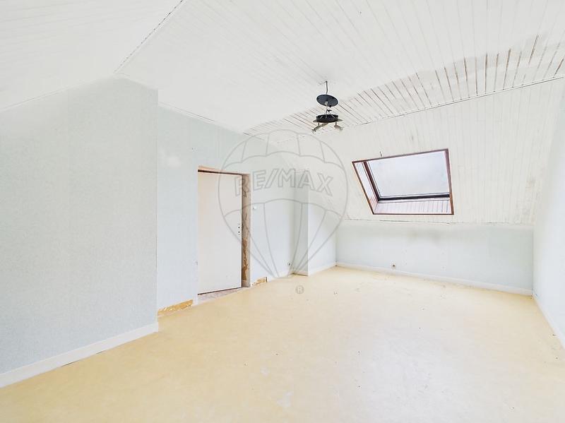 Maison - 180 m² - 8 pièces