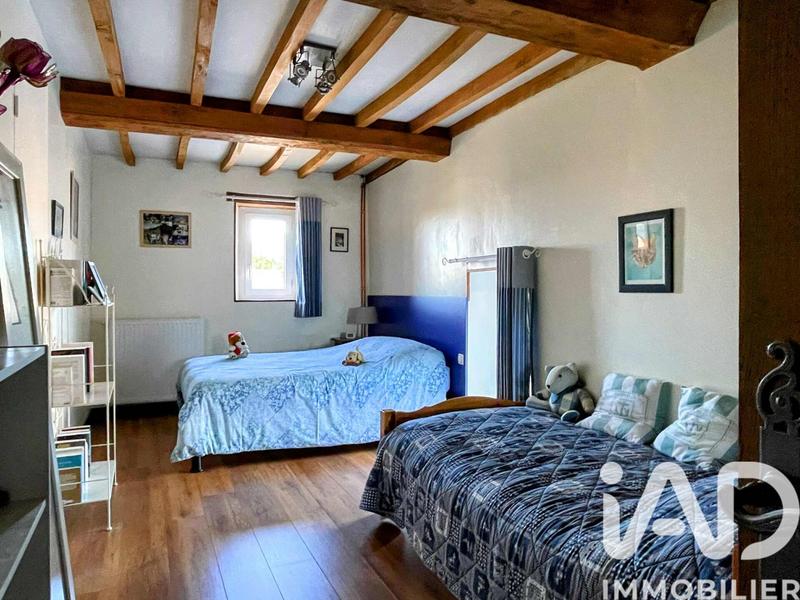 Maison - 299 m² - 9 pièces