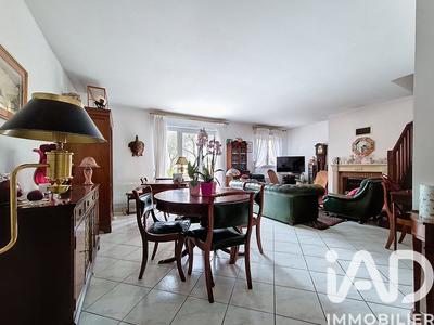 Maison - 99 m² - 5 pièces