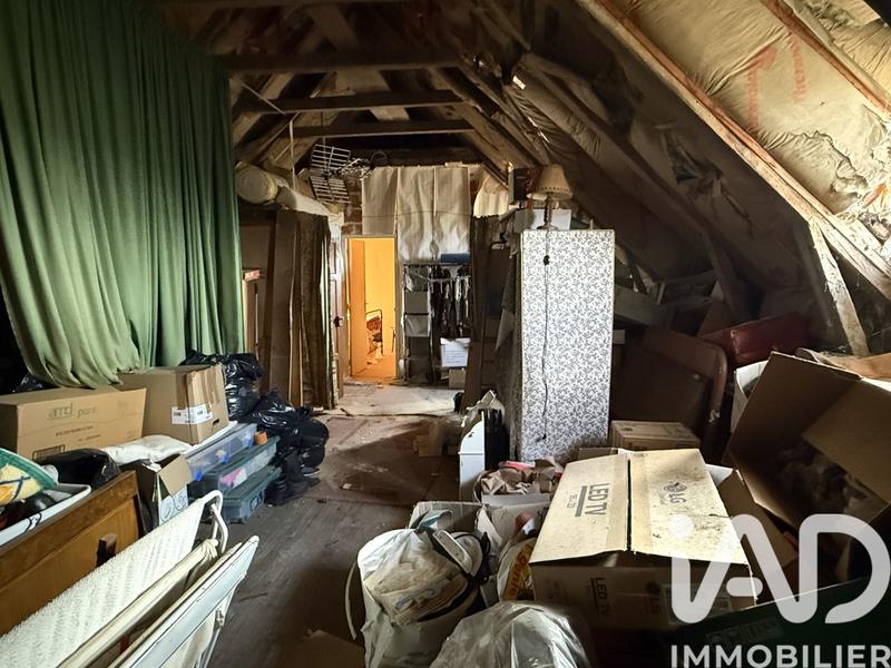 Maison - 273 m² - 9 pièces