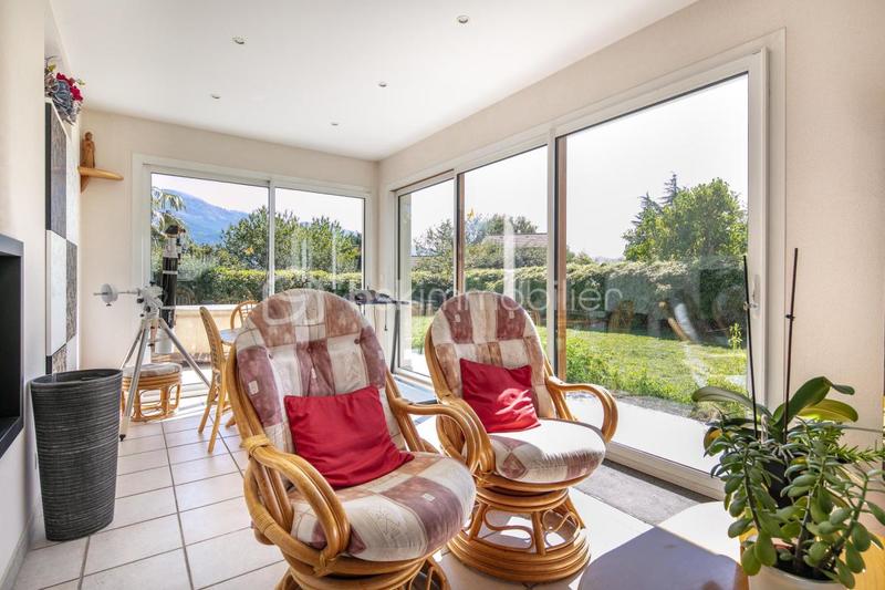 Maison - 221 m² - 9 pièces