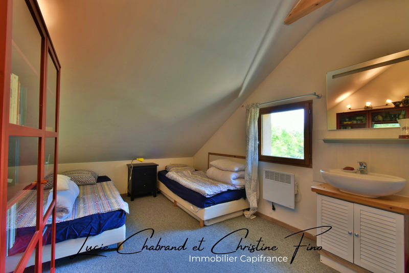 Maison - 187 m² - 10 pièces