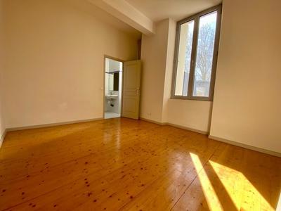 Appartement - 130 m² - 6 pièces