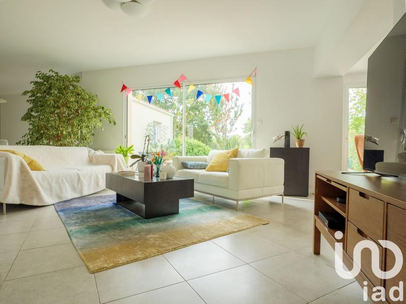 Maison - 156 m² - 9 pièces