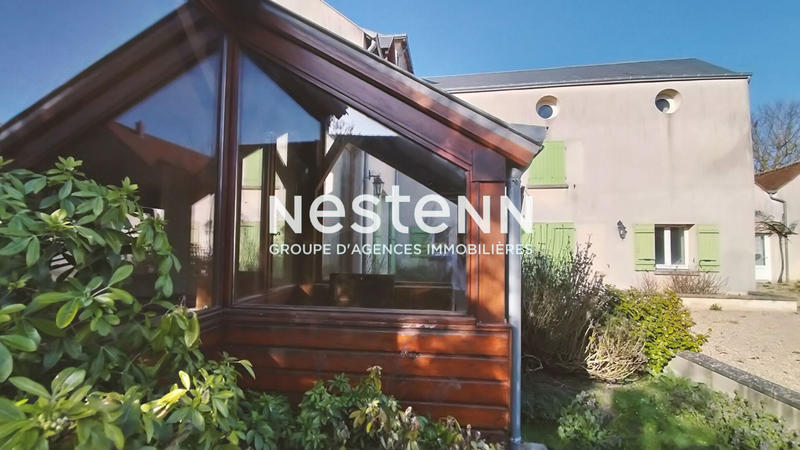 Demeure - 370 m² - 17 pièces