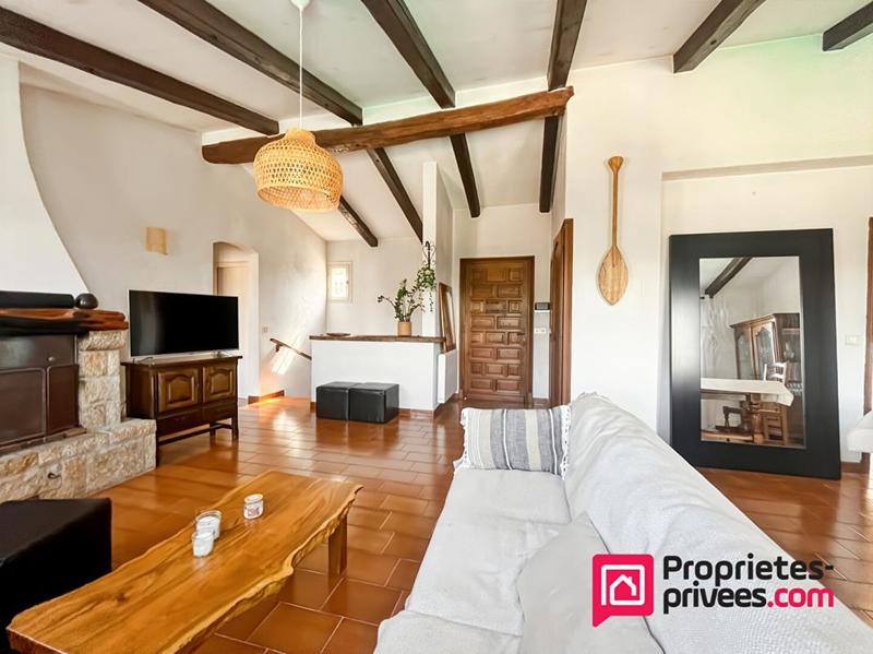 Villa - 332 m² - 12 pièces