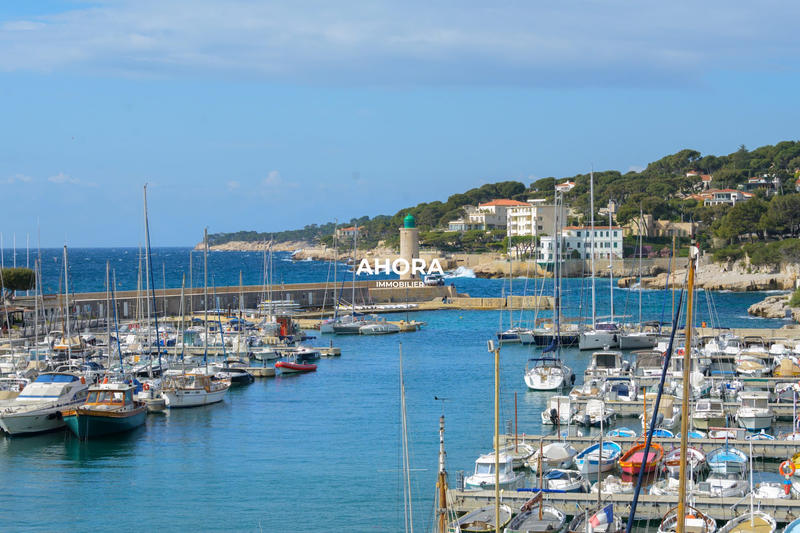 Appartement - 218 m² - 9 pièces