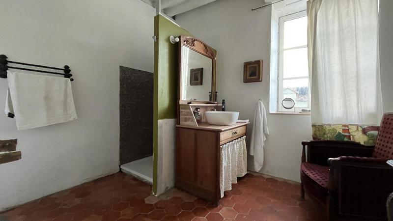 Château - 230 m² - 7 pièces