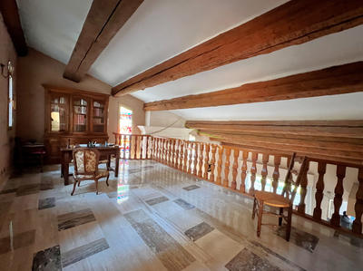 Bastide - 950 m² - 19 pièces