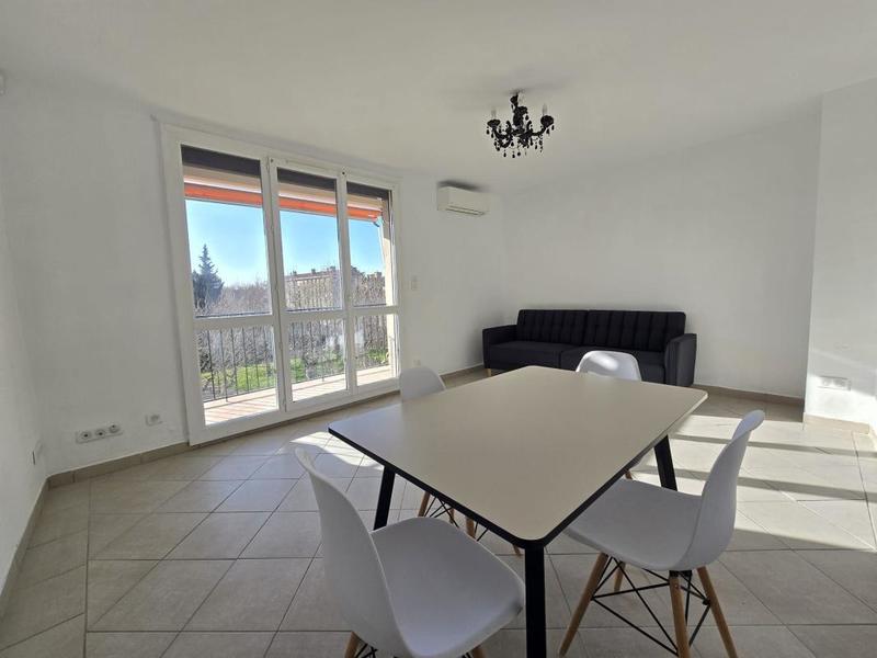 Appartement - 60 m² - 3 pièces