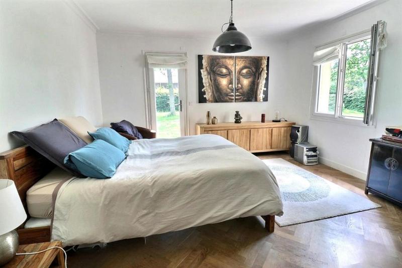 Maison - 230 m² - 7 pièces