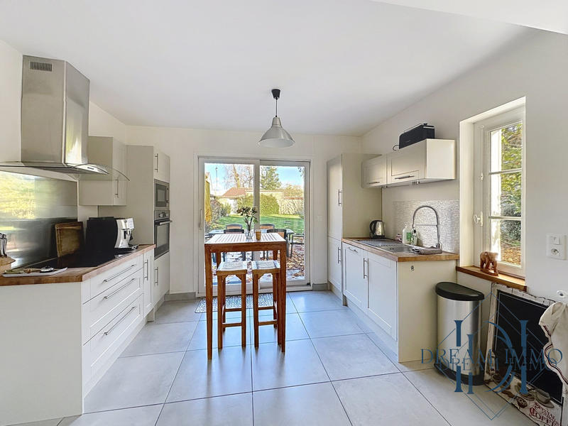 Maison - 143 m² - 5 pièces