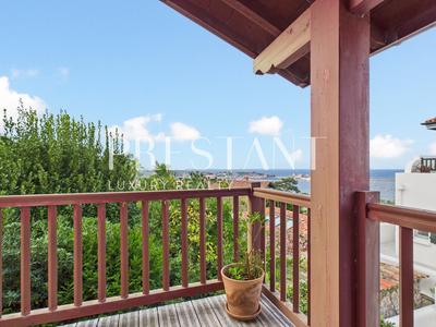 Maison - 106 m² - 5 pièces