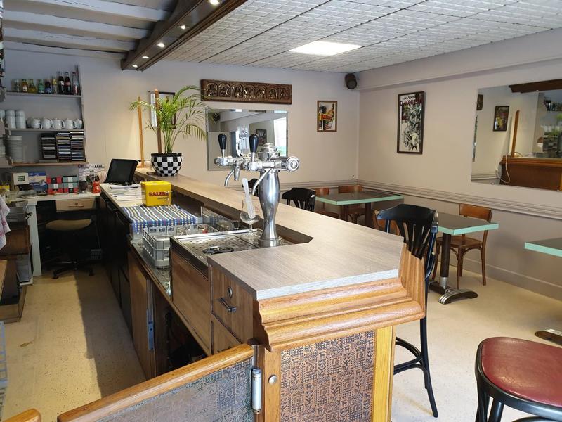 Maison - 586 m² - 24 pièces