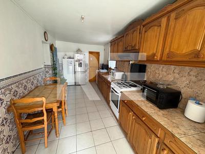 Maison de village - 96 m² - 6 pièces