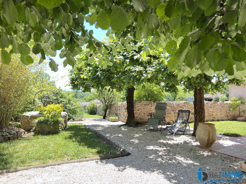 Maison ancienne - 242 m² - 11 pièces