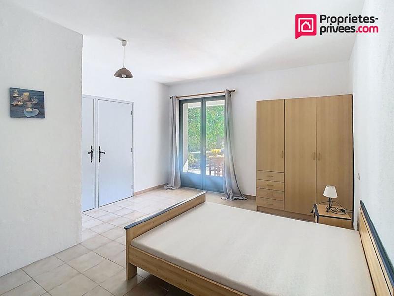 Maison - 410 m² - 15 pièces