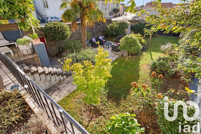 Maison - 200 m² - 7 pièces