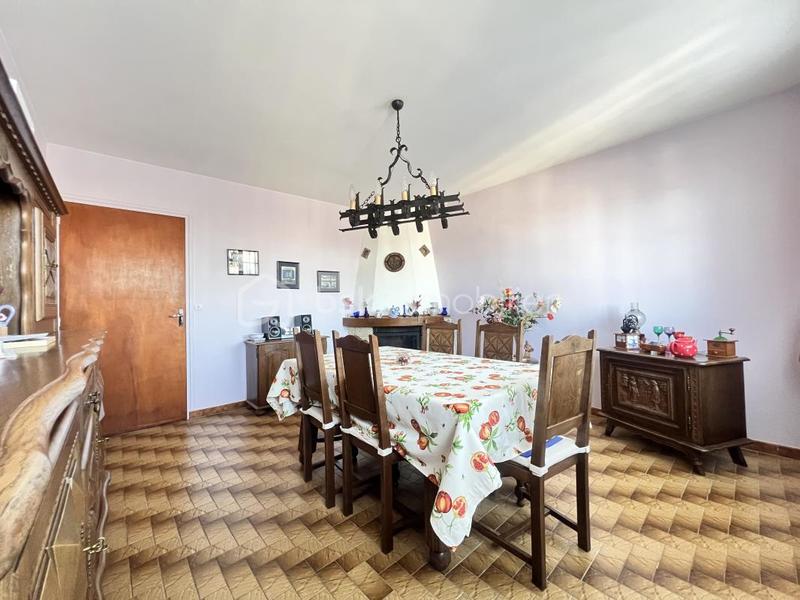 Maison - 127 m² - 7 pièces