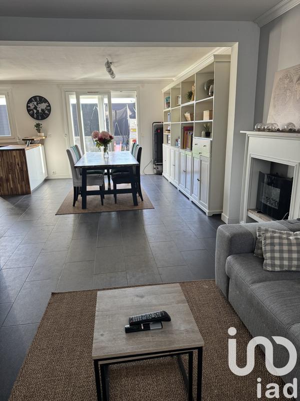 Maison - 99 m² - 5 pièces