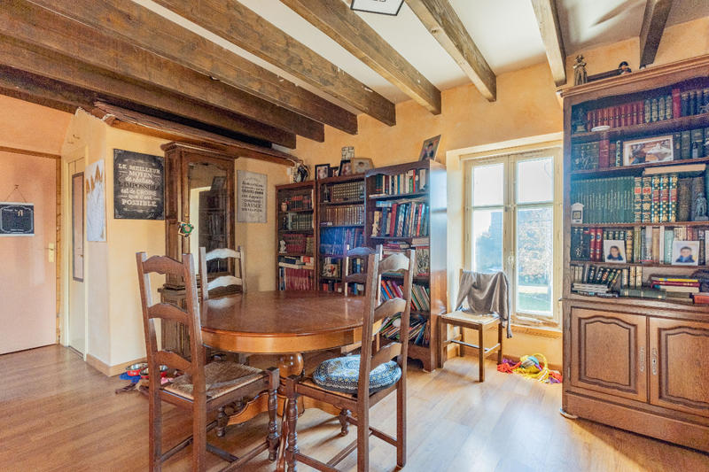 Local commercial - 158 m² - 5 pièces