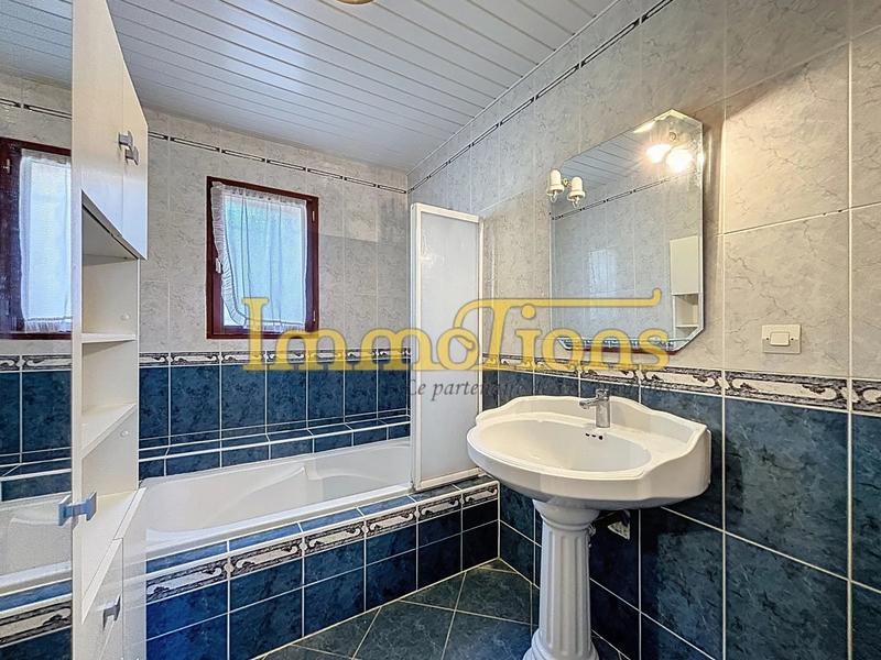 Maison - 96 m² - 4 pièces