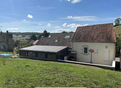 Maison - 144 m² - 7 pièces