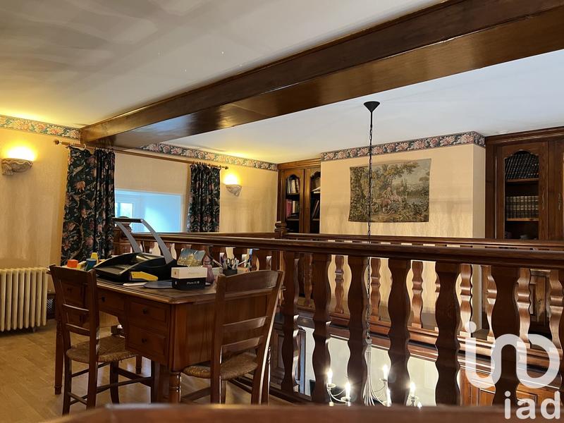 Maison - 284 m² - 10 pièces