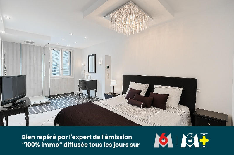 Maison - 400 m² - 7 pièces