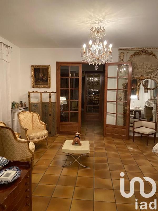 Maison - 512 m² - 9 pièces